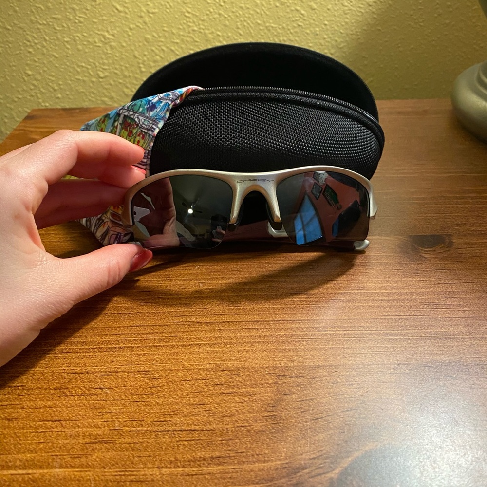 Custom Oakley Sunglasses 🕶 - Picture 2 of 5